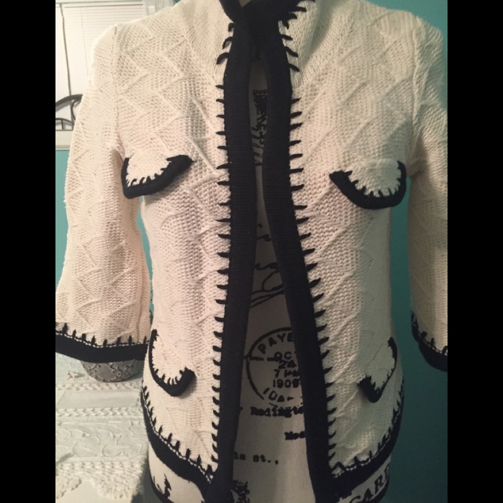 Cabi sweater size small